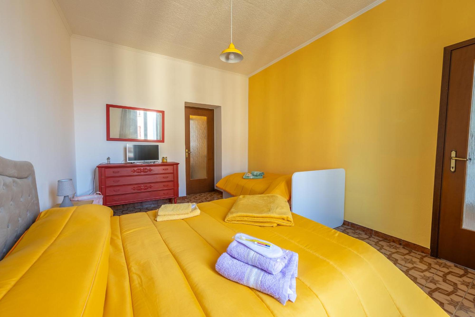 Casa Vacanza Dimora Vincenza Luino Exterior foto