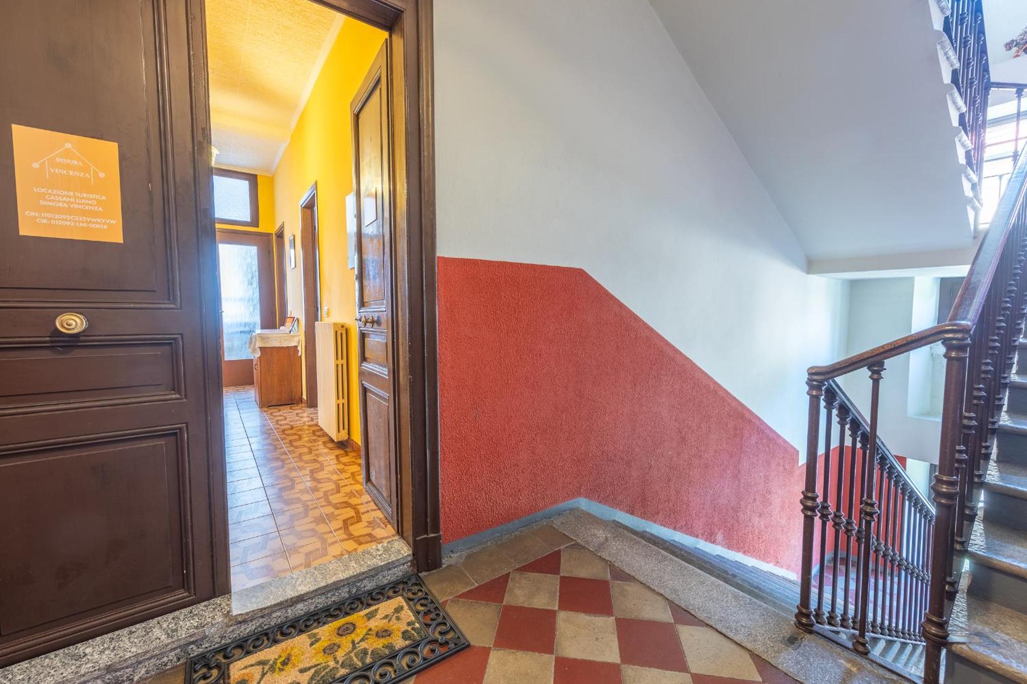 Casa Vacanza Dimora Vincenza Luino Exterior foto